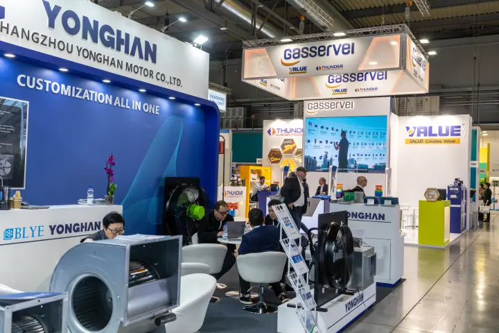 Yonghan meeting area in front with the Gasservei stand behind at MCE 2026