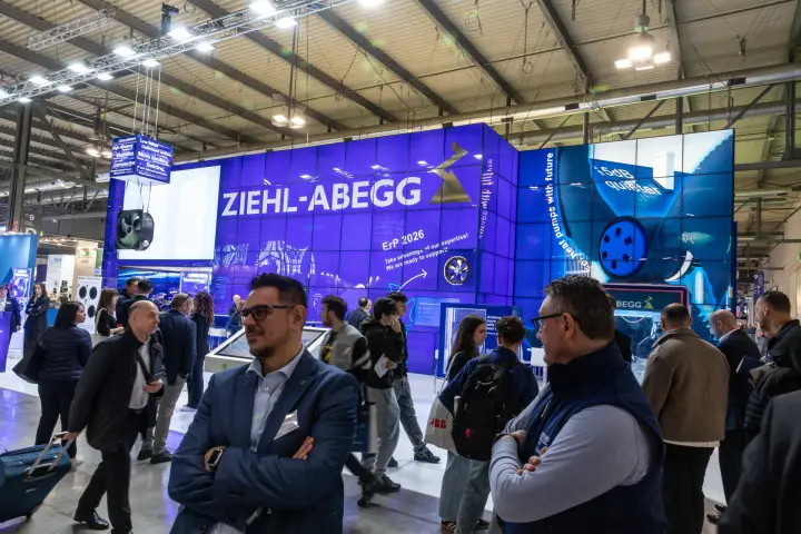 Ziehl-Abegg stand wrapped in LED walls with a '5dB quieter' fan graphic