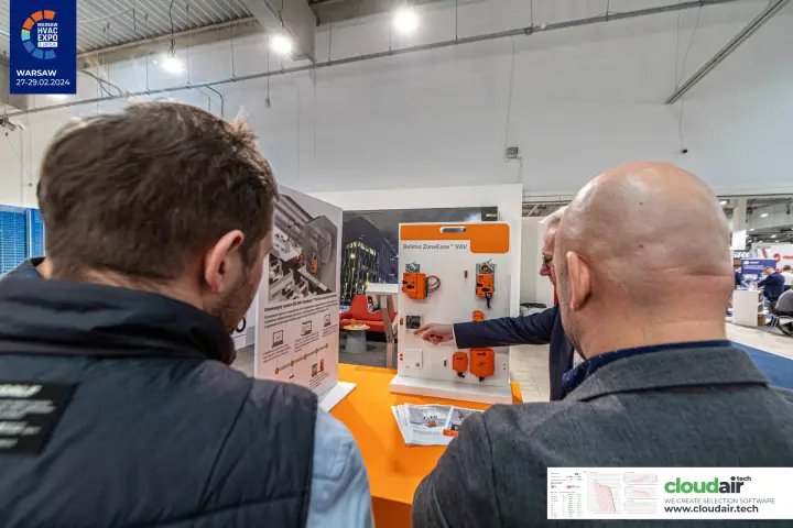 Belimo ZoneEase VAV demo board explained to visitors at Warsaw HVAC Expo 2024