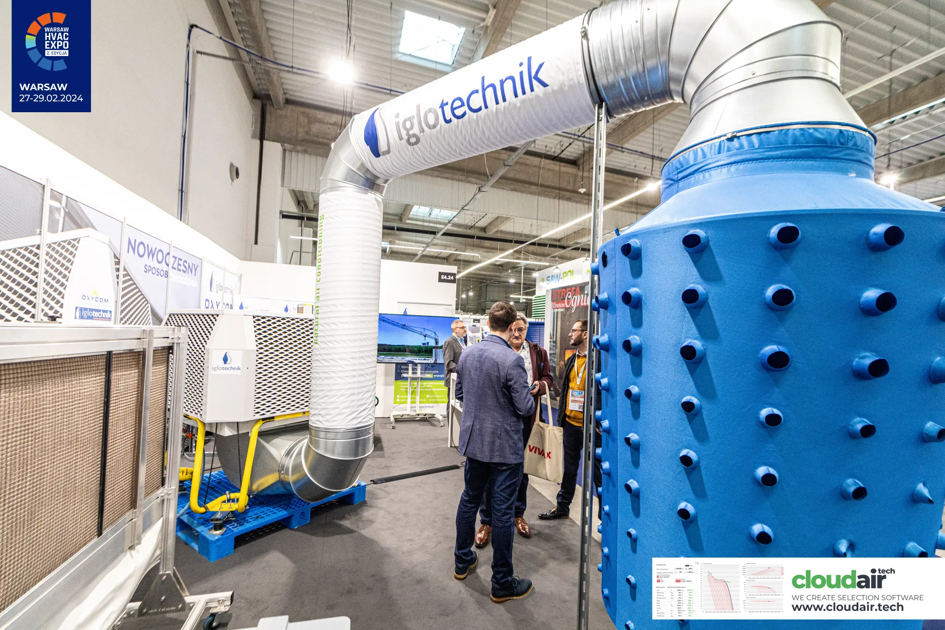 Blue nozzle diffuser and Iglotechnik duct sleeve at the Oxycom display at Warsaw HVAC Expo 2024