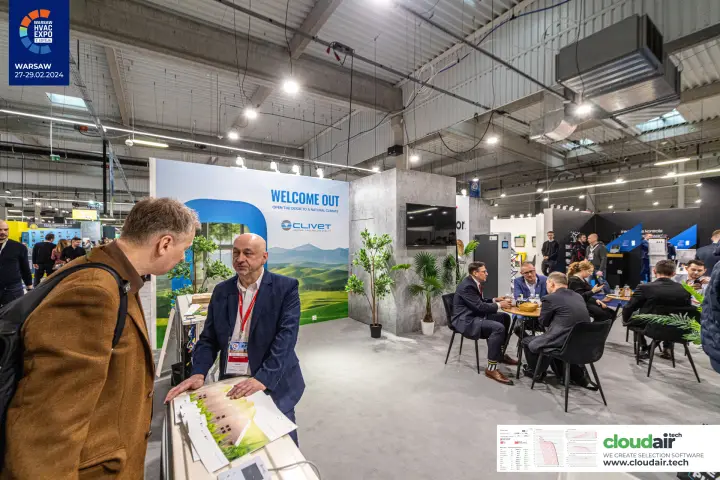 Clivet backwall with a brochure discussion and a busy meeting lounge