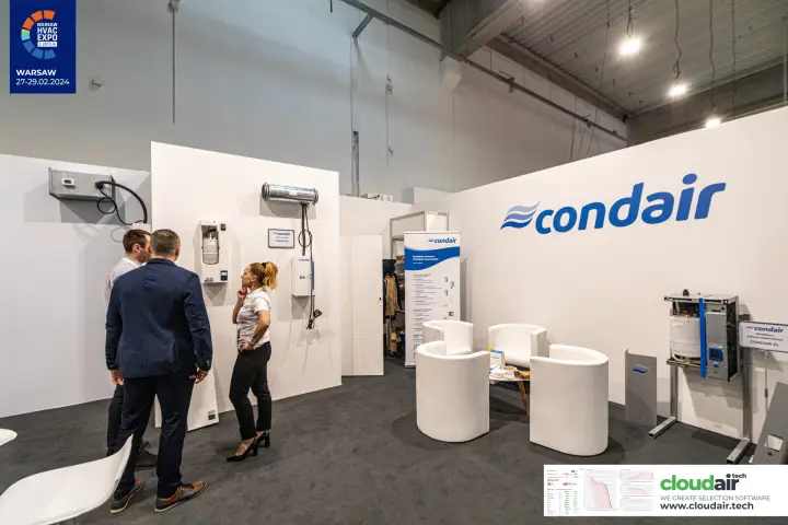 Condair stand overview with wall-mounted humidifiers, lounge and an open Condair EL at Warsaw HVAC Expo 2024