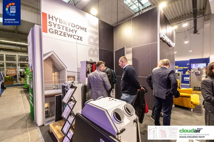 Defro 'Hybrydowe systemy grzewcze' wall with heat recovery unit