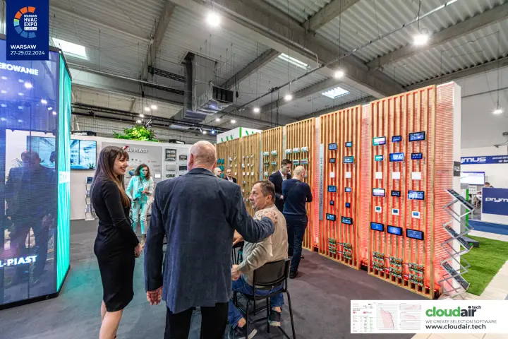 El-Piast timber wall of HMI operator panels and controllers at Warsaw HVAC Expo 2024