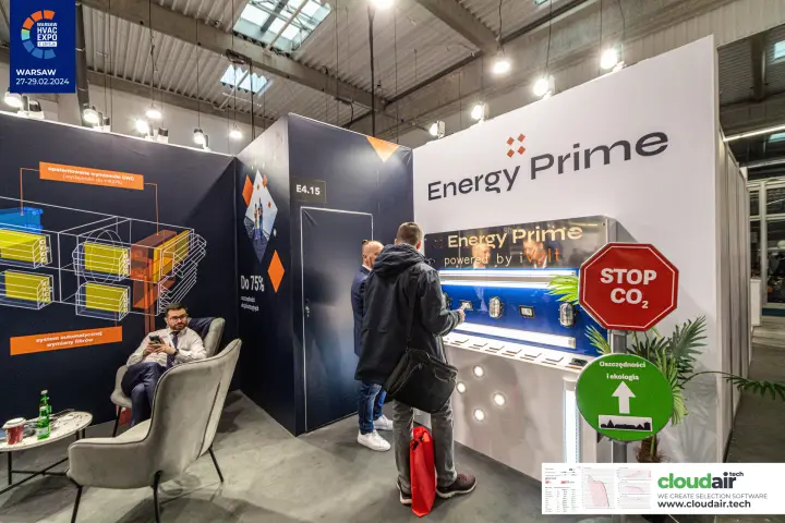 Energy Prime stand with STOP CO2 sign and iVolt-powered display