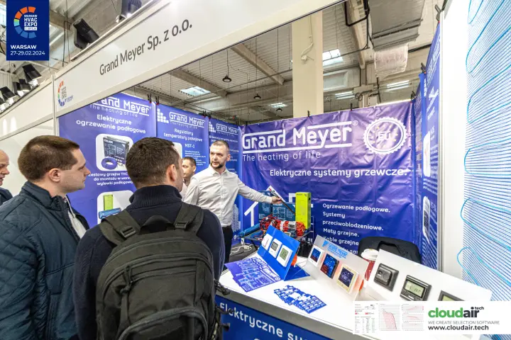 Grand Meyer stand with electric floor heating and room thermostats