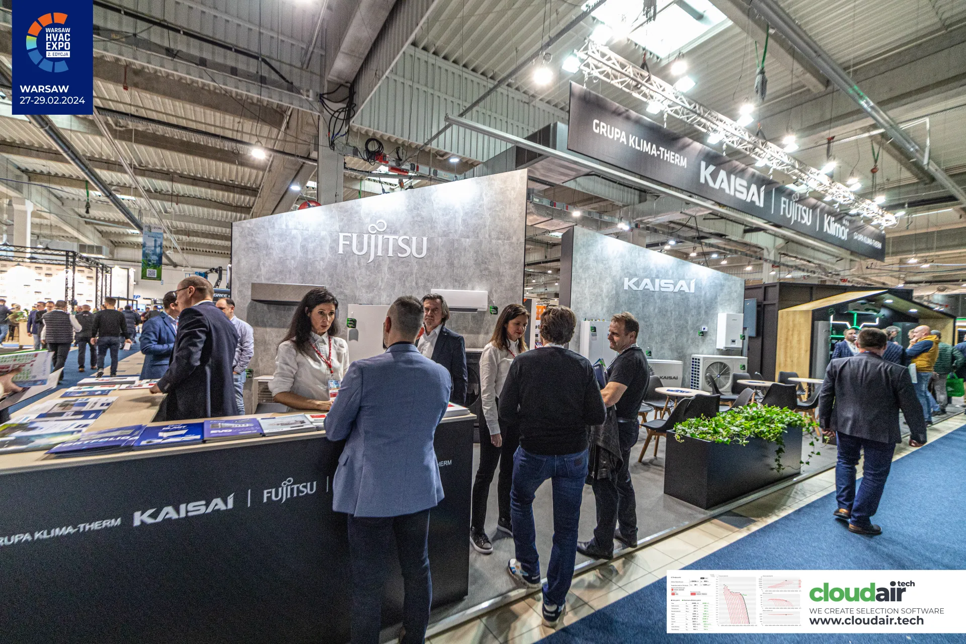Grupa Klima-Therm reception counter with Fujitsu and Kaisai brand walls at Warsaw HVAC Expo 2024