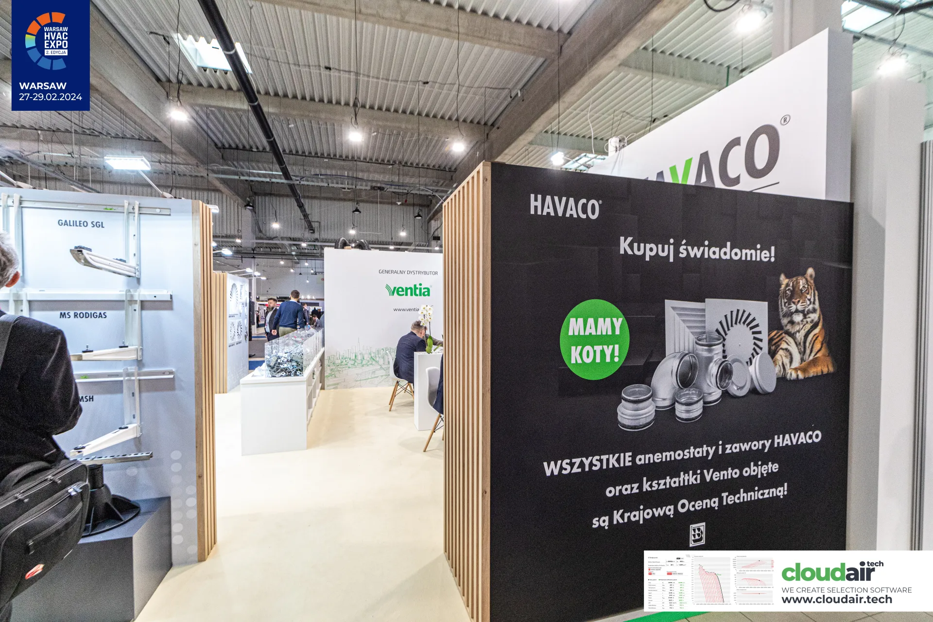 Havaco 'Kupuj świadomie!' panel with diffusers, fittings and a tiger at Warsaw HVAC Expo 2024