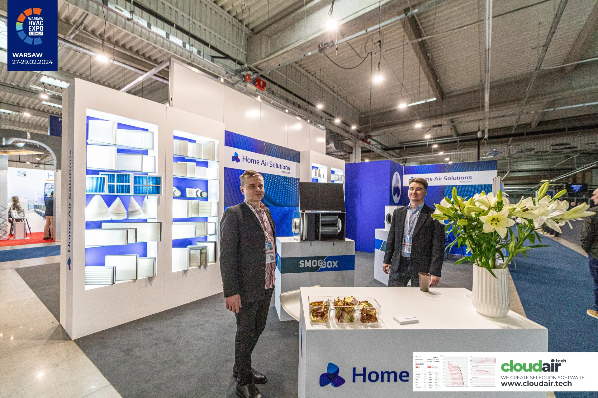 Home Air Solutions filter display wall and open SMOGBOX unit at Warsaw HVAC Expo 2024