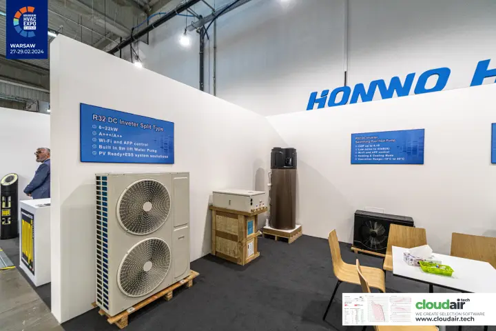 Honwo split heat pump, hot water cylinder and pool heat pump on display