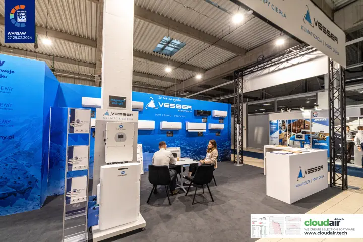 Hopetrek energy storage unit at the front of the Vesser stand at Warsaw HVAC Expo 2024