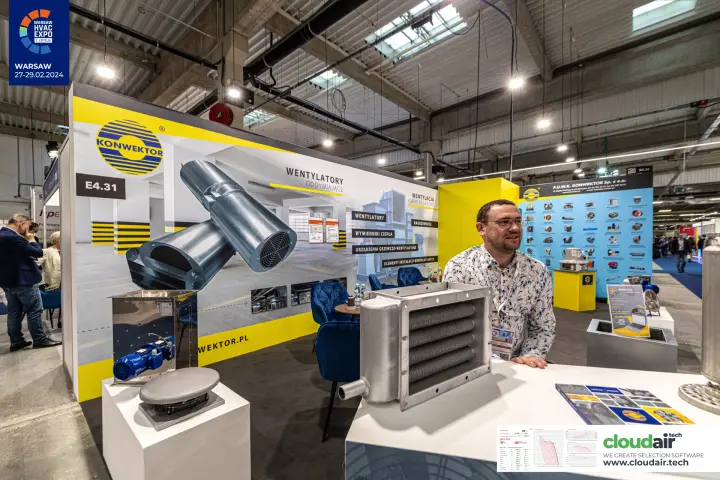 Konwektor finned heat exchanger and roof fan on display plinths at Warsaw HVAC Expo 2024