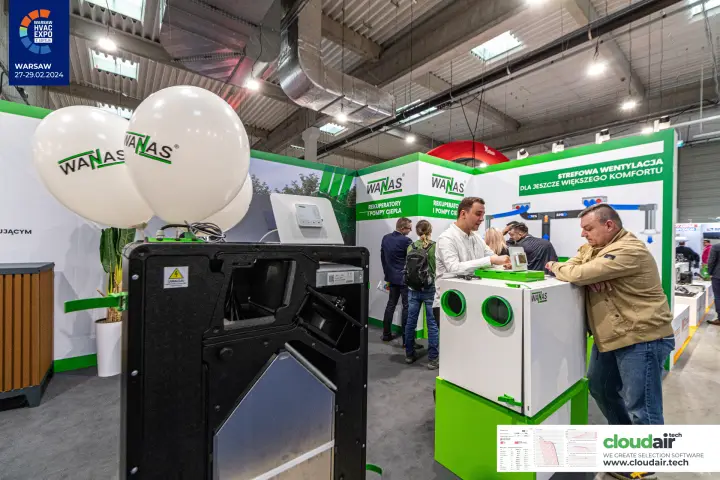 Open Wanas recuperator showing its heat exchanger, with balloons at Warsaw HVAC Expo 2024