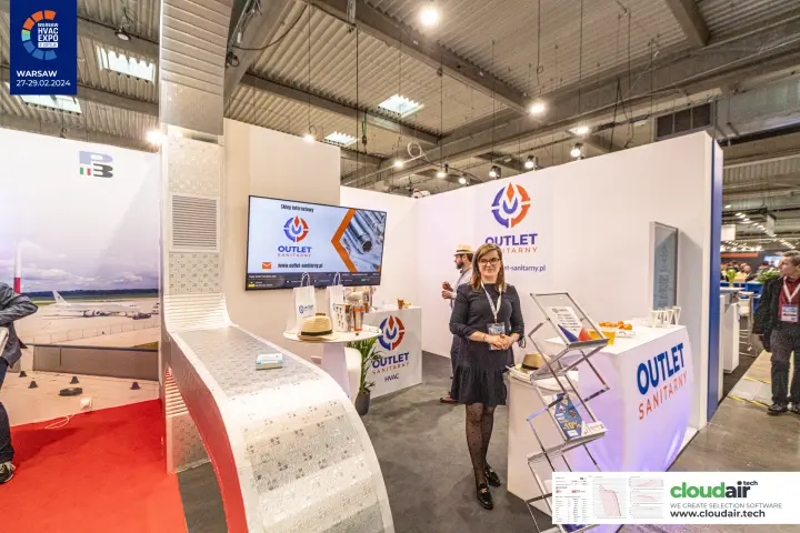 Outlet Sanitarny stand with online shop screen and curved insulated duct counter at Warsaw HVAC Expo 2024