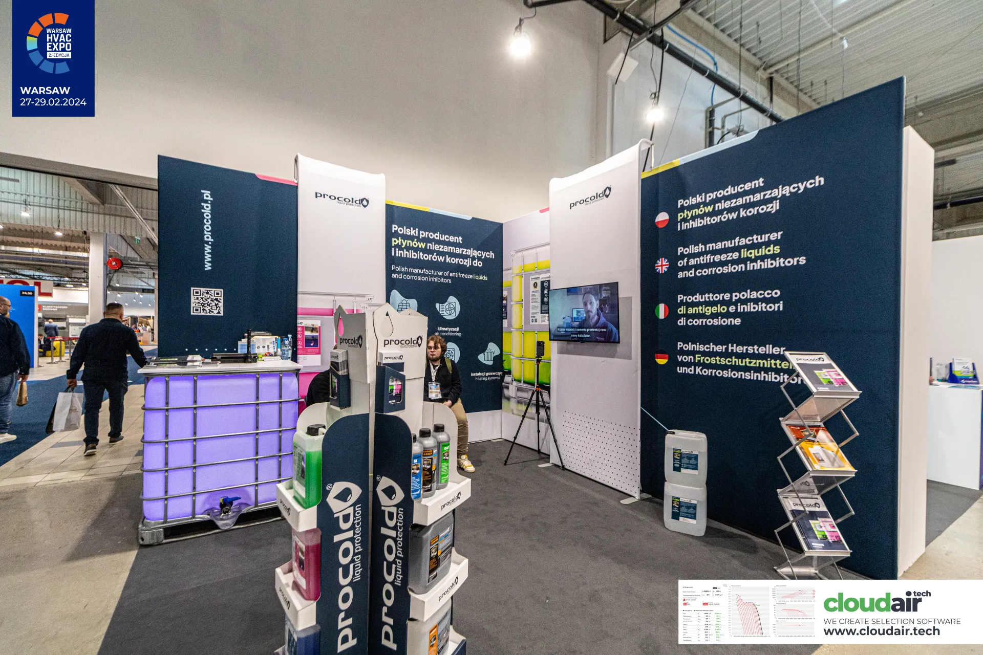 Procold stand with multilingual antifreeze claims and lit IBC tank at Warsaw HVAC Expo 2024