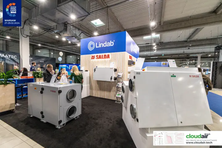 Salda ventilation units on the Lindab stand with a slatted timber wall at Warsaw HVAC Expo 2024