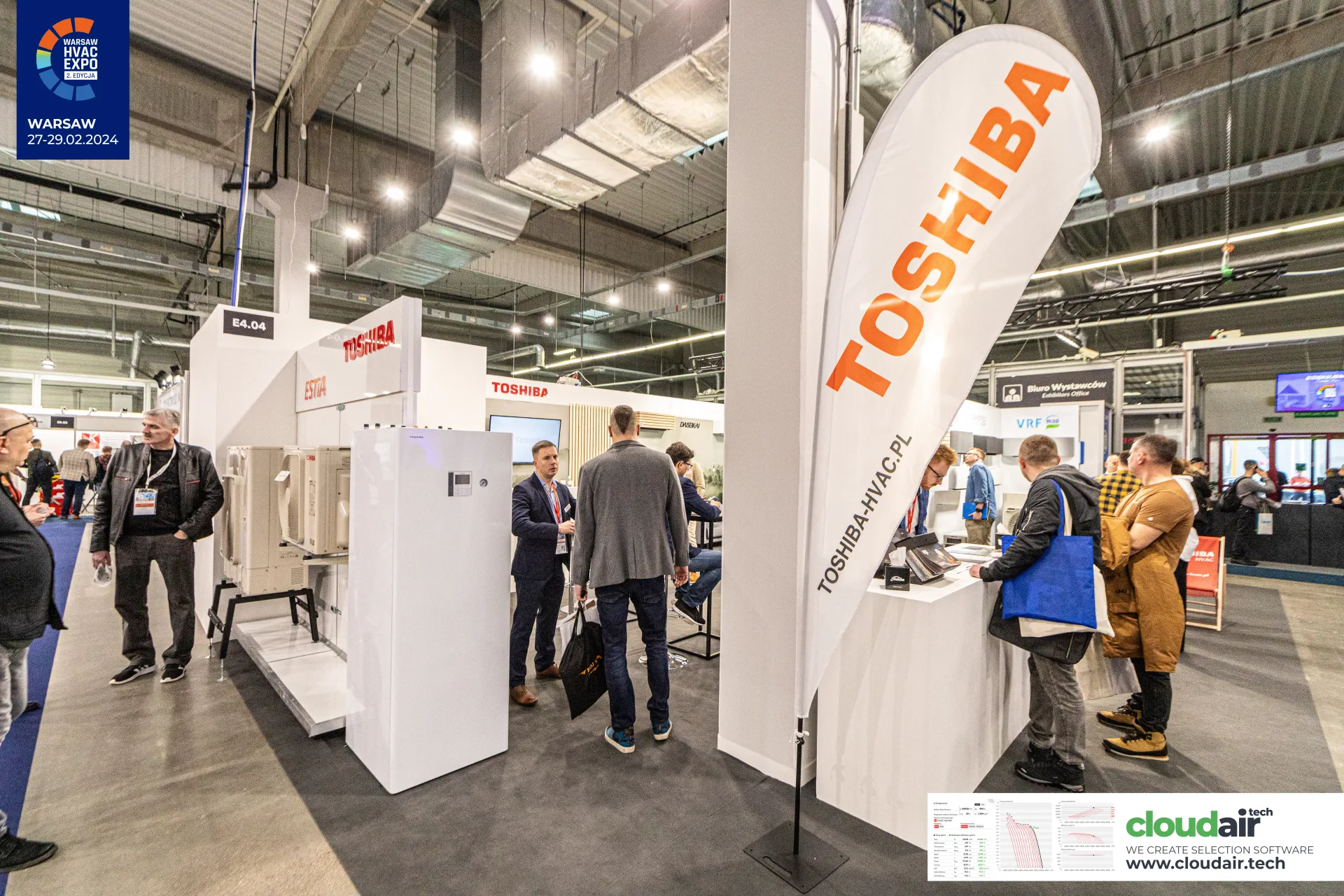 Toshiba stand E4.04 with Estia heat pump units and a branded flag at Warsaw HVAC Expo 2024