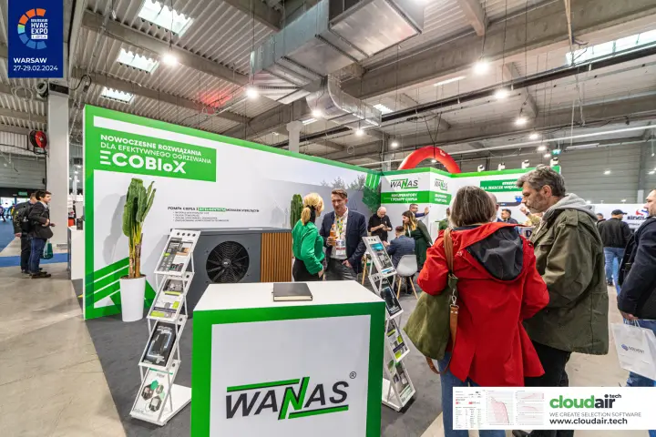 Wanas stand presenting the ECOBloX heat pump to visitors