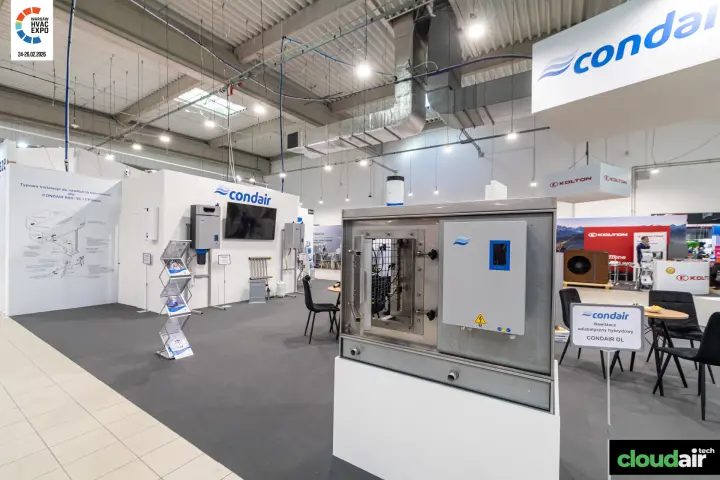 Condair DL hybrid adiabatic humidifier with open inspection window at Warsaw HVAC Expo 2026