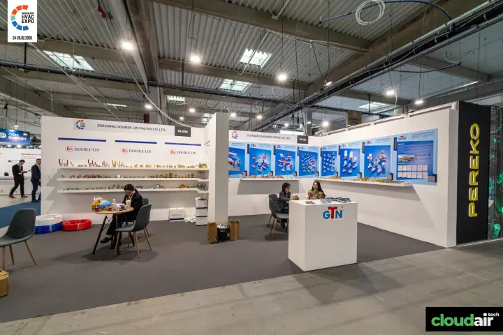 Double-Lin and GTN valve stands with brass fittings on white shelves at Warsaw HVAC Expo 2026