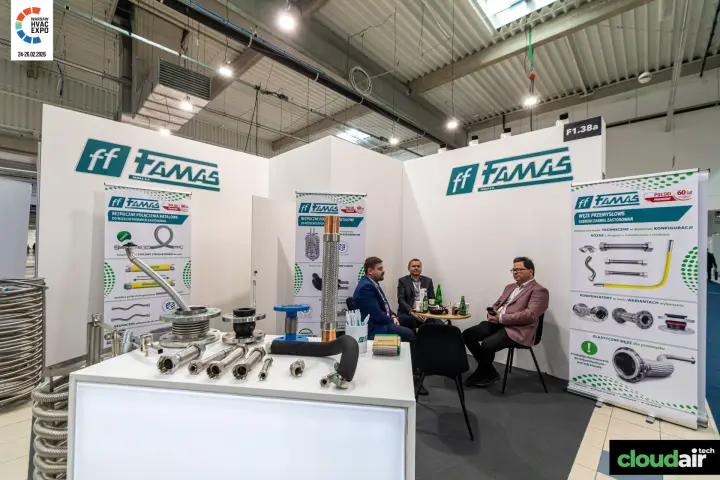 Famas stand with flexible metal hoses and compensators on the counter