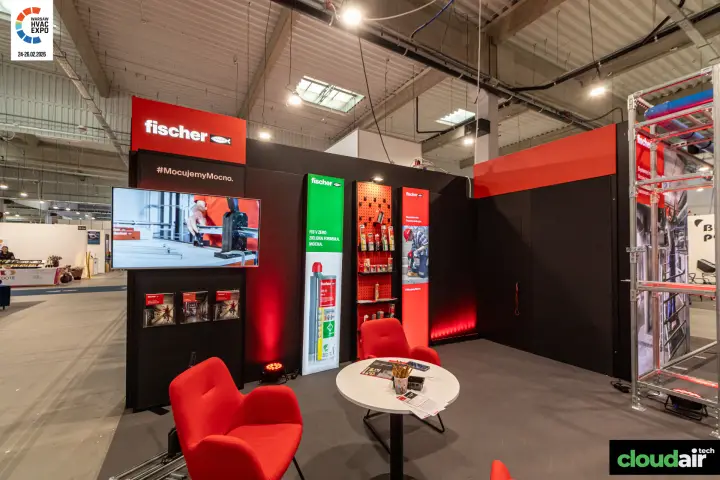 Fischer back wall with FIS V Zero lightbox, video screen and red armchairs at Warsaw HVAC Expo 2026