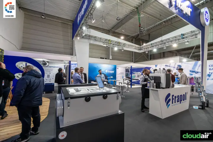 Frapol recuperator with tablet display in front of the coffee counter at Warsaw HVAC Expo 2026