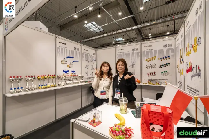 Koupell booth with brass manifolds, ball valves and radiator valves