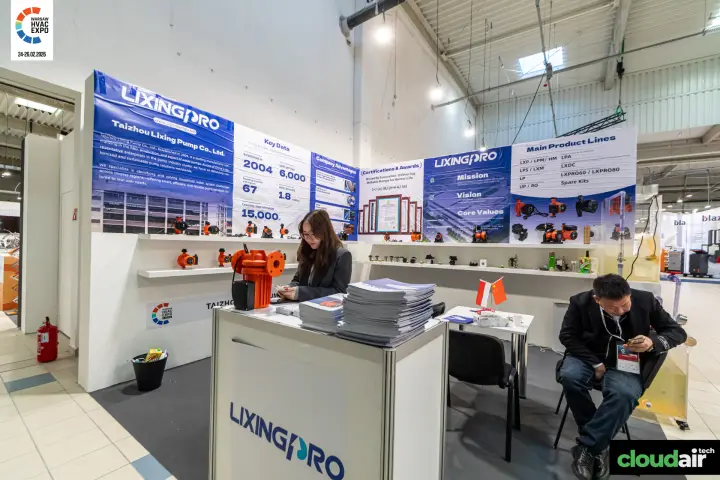 LixingPro stand with orange circulation pumps and company data panels