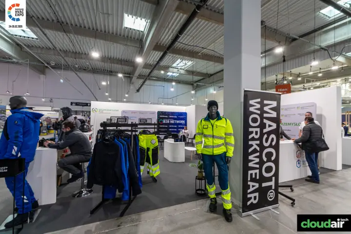 Mascot Workwear stand with hi-vis mannequin and clothing racks at Warsaw HVAC Expo 2026