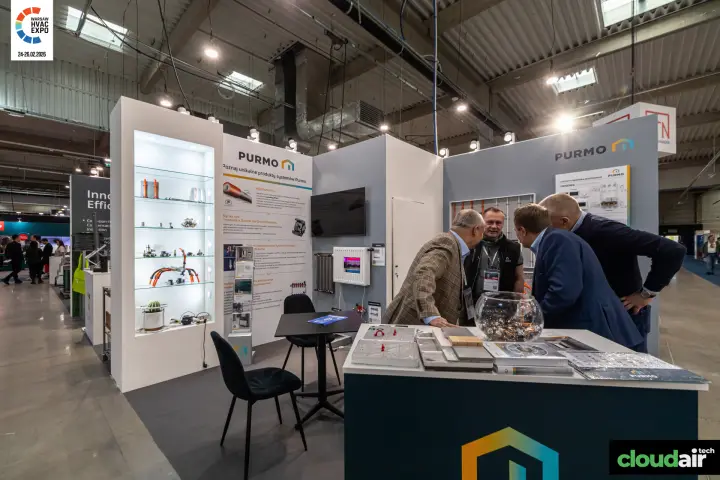 Purmo stand with radiators, fittings cabinet and Unisenza control board