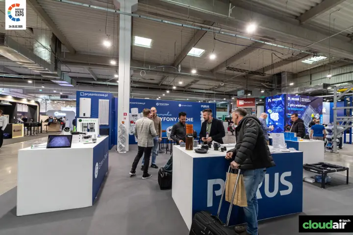 Purus and Green Drain counters in front of a dry siphon back wall at Warsaw HVAC Expo 2026