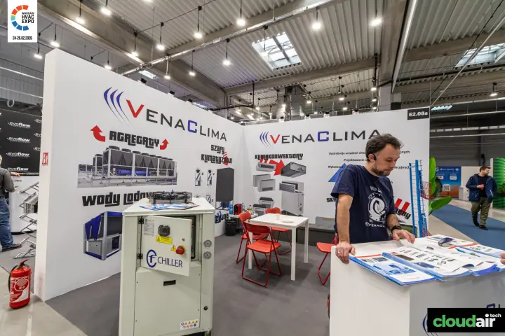 VenaClima stand with a compact chiller and fan coil graphics